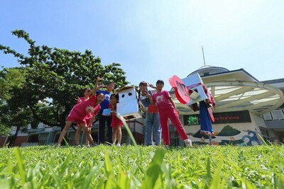 高雄市吉東國小｜新時代客家美學 陶藝大獎伯公燒